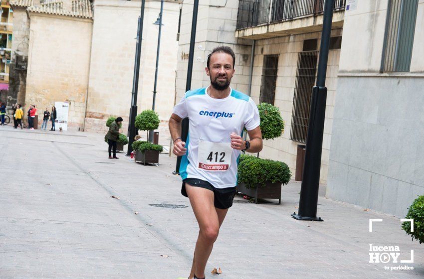 GALERÍA I: XXI Carrera Popular Ciudad de Lucena: Todo el mundo a correr: La salida y el recorrido urbano