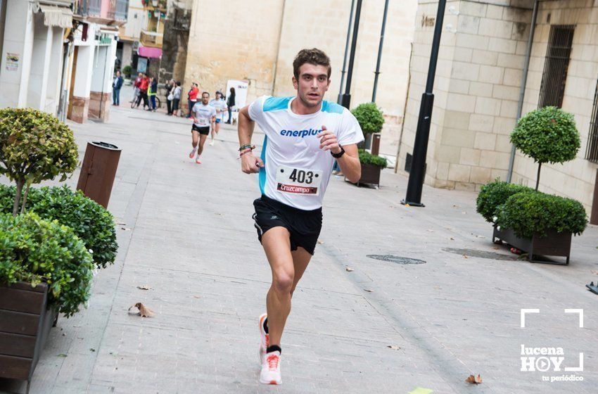 GALERÍA I: XXI Carrera Popular Ciudad de Lucena: Todo el mundo a correr: La salida y el recorrido urbano