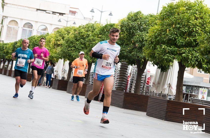 GALERÍA I: XXI Carrera Popular Ciudad de Lucena: Todo el mundo a correr: La salida y el recorrido urbano