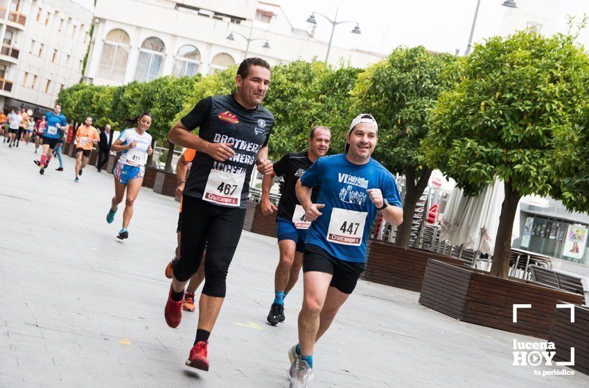 GALERÍA I: XXI Carrera Popular Ciudad de Lucena: Todo el mundo a correr: La salida y el recorrido urbano