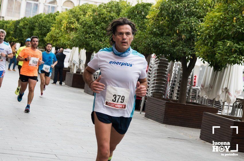 GALERÍA I: XXI Carrera Popular Ciudad de Lucena: Todo el mundo a correr: La salida y el recorrido urbano