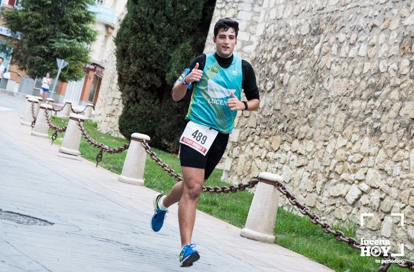 GALERÍA I: XXI Carrera Popular Ciudad de Lucena: Todo el mundo a correr: La salida y el recorrido urbano