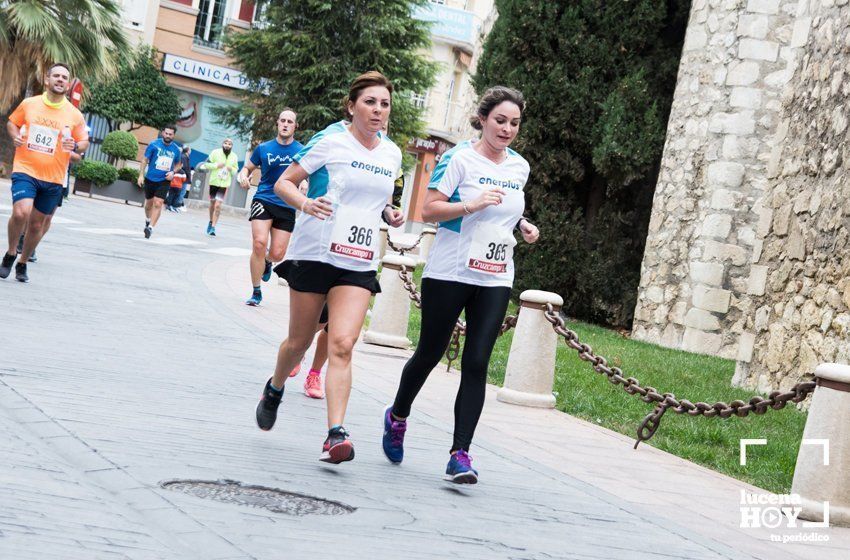 GALERÍA I: XXI Carrera Popular Ciudad de Lucena: Todo el mundo a correr: La salida y el recorrido urbano