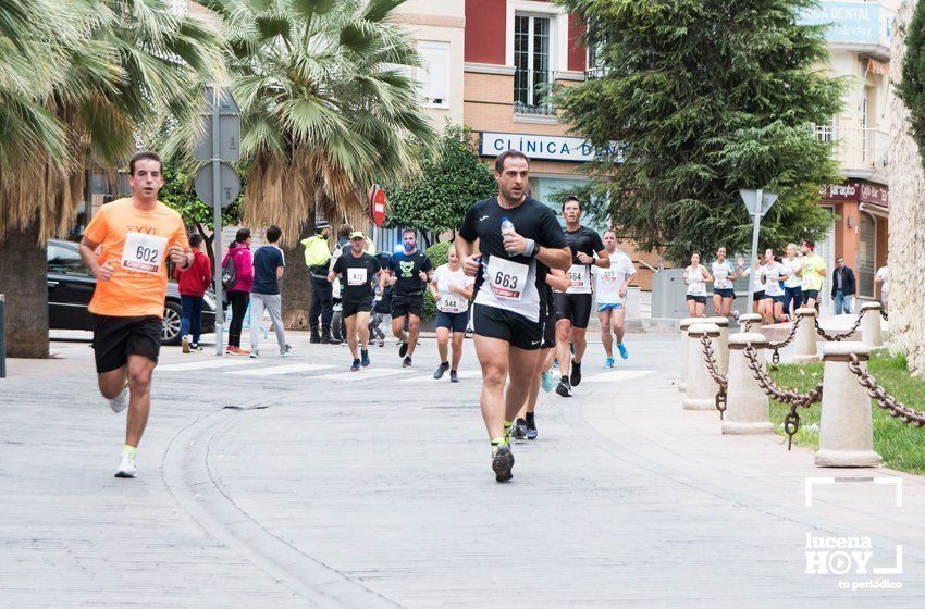 GALERÍA I: XXI Carrera Popular Ciudad de Lucena: Todo el mundo a correr: La salida y el recorrido urbano