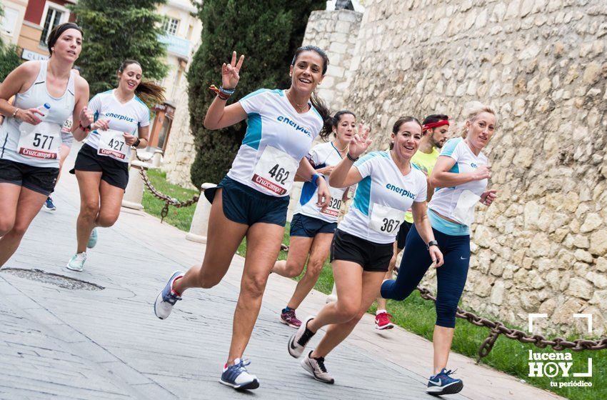 GALERÍA I: XXI Carrera Popular Ciudad de Lucena: Todo el mundo a correr: La salida y el recorrido urbano