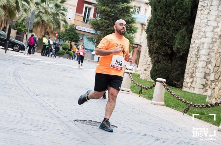 GALERÍA I: XXI Carrera Popular Ciudad de Lucena: Todo el mundo a correr: La salida y el recorrido urbano