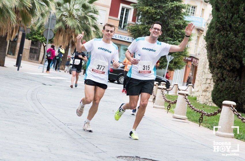 GALERÍA I: XXI Carrera Popular Ciudad de Lucena: Todo el mundo a correr: La salida y el recorrido urbano