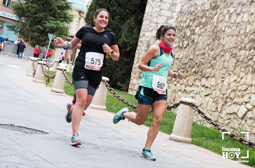 GALERÍA I: XXI Carrera Popular Ciudad de Lucena: Todo el mundo a correr: La salida y el recorrido urbano