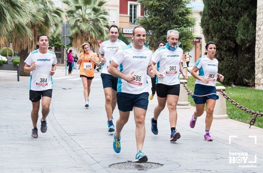 GALERÍA I: XXI Carrera Popular Ciudad de Lucena: Todo el mundo a correr: La salida y el recorrido urbano