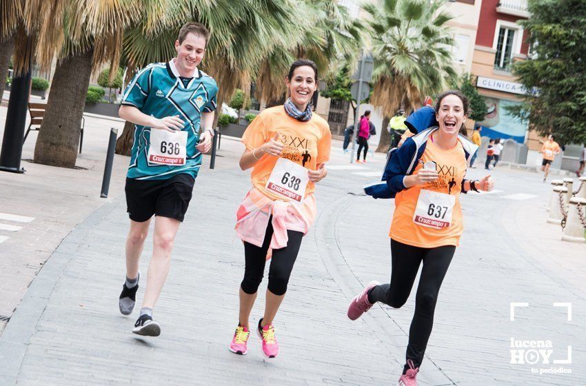 GALERÍA I: XXI Carrera Popular Ciudad de Lucena: Todo el mundo a correr: La salida y el recorrido urbano