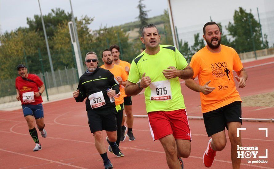 GALERÍA II: XXI Carrera Popular de Lucena / Línea de meta y podios de la prueba absoluta