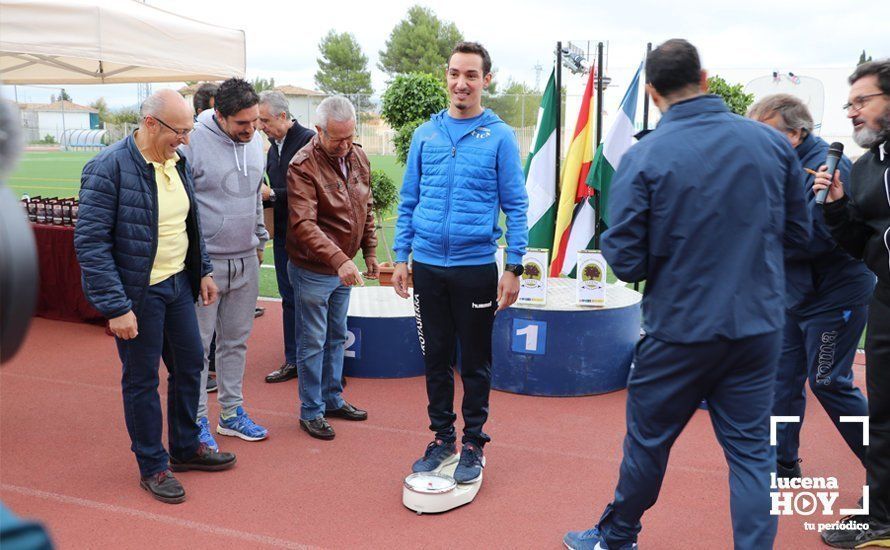GALERÍA II: XXI Carrera Popular de Lucena / Línea de meta y podios de la prueba absoluta GALERÍA II: XXI Carrera Popular de Lucena / Línea de meta y podios de la prueba absoluta