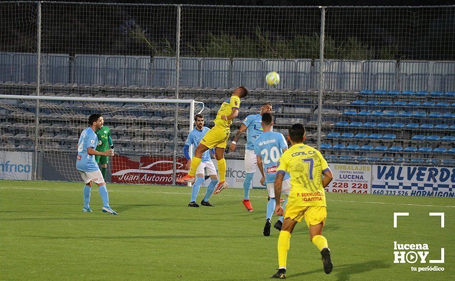 GALERÍA: El Ciudad de Lucena sigue pisando fuerte y derrota al Conil (2-1)