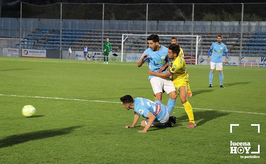 GALERÍA: El Ciudad de Lucena sigue pisando fuerte y derrota al Conil (2-1)