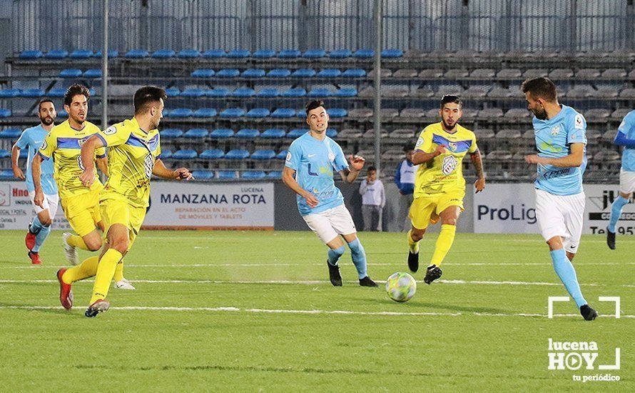 GALERÍA: El Ciudad de Lucena sigue pisando fuerte y derrota al Conil (2-1)