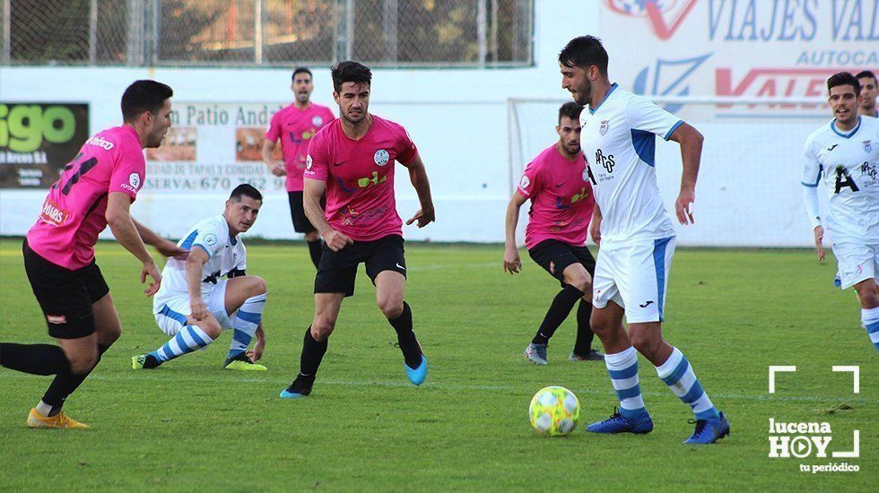  Una jugada del partido. Fotos: Arcos CF 