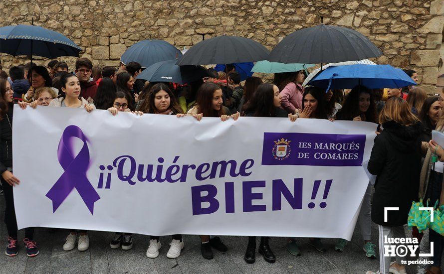 GALERÍA: Numerosos alumnos de institutos lucentinos se suman al paro silencioso contra la violencia machista GALERÍA: Numerosos alumnos de institutos lucentinos se suman al paro silencioso contra la violencia machista