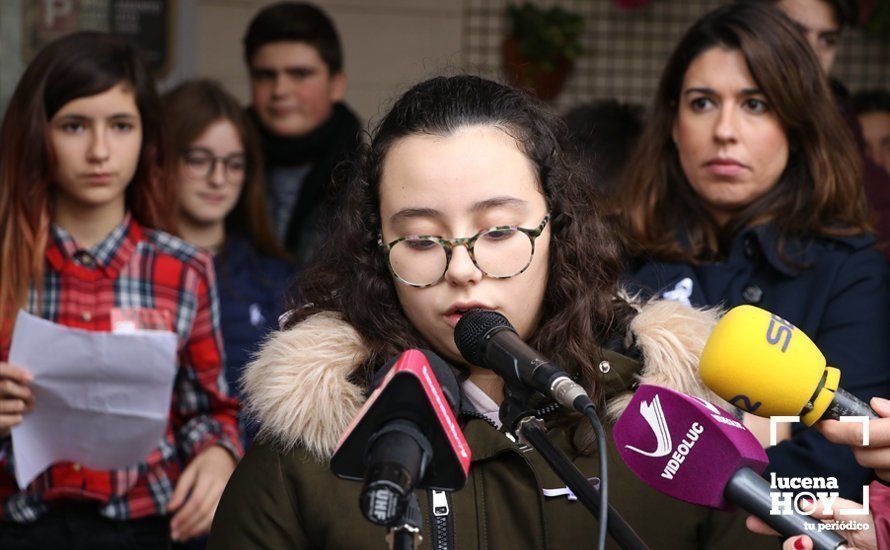 GALERÍA: Numerosos alumnos de institutos lucentinos se suman al paro silencioso contra la violencia machista GALERÍA: Numerosos alumnos de institutos lucentinos se suman al paro silencioso contra la violencia machista