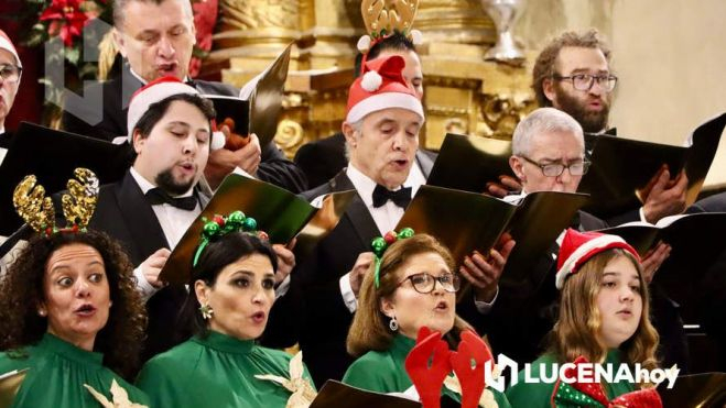La Coral Lucentina y la Orquesta y Coro del Conservatorio Profesional 'Maestro Chicano Muñoz' deslumbran con su concierto de Navidad La Coral Lucentina y la Orquesta y Coro del Conservatorio Profesional 'Maestro Chicano Muñoz' deslumbran con su concierto de Navidad