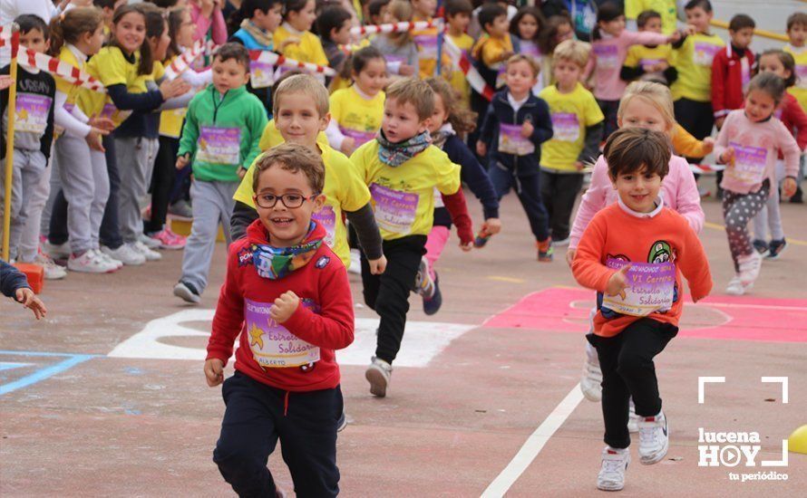 GALERÍA: Los niños del CEIP Antonio Machado corren para ayudar a un niño keniata que será intervenido en Granada