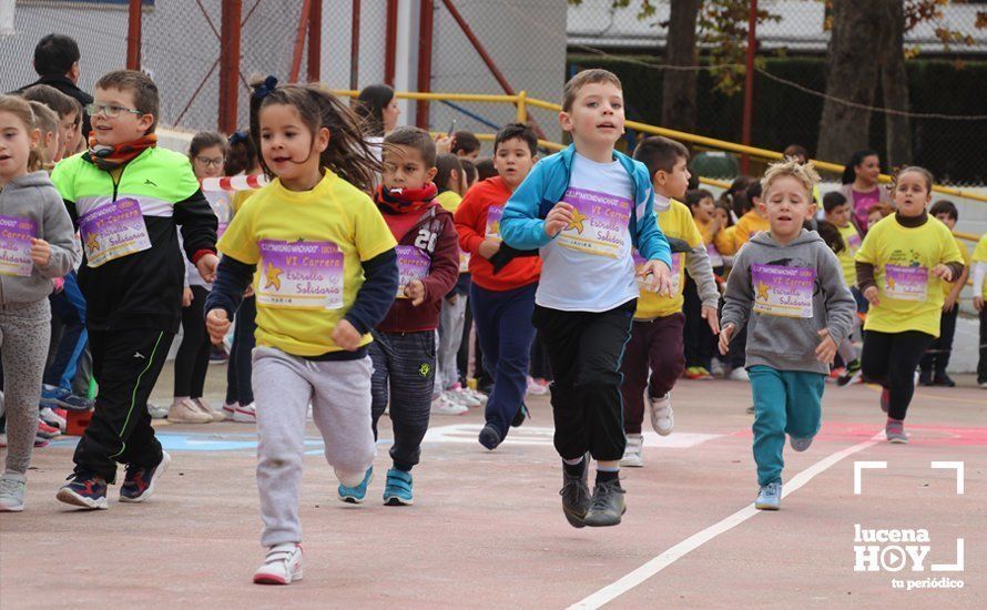 GALERÍA: Los niños del CEIP Antonio Machado corren para ayudar a un niño keniata que será intervenido en Granada