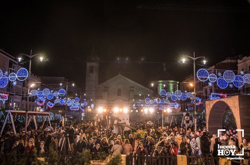 GALERÍA: La inauguración del poblado de Belén de la Plaza Nueva abre la Navidad en Lucena