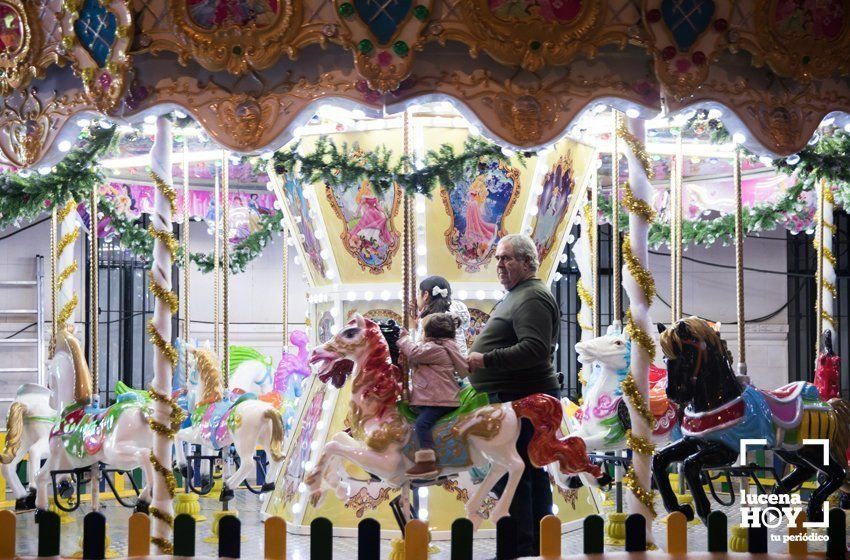GALERÍA: La inauguración del poblado de Belén de la Plaza Nueva abre la Navidad en Lucena