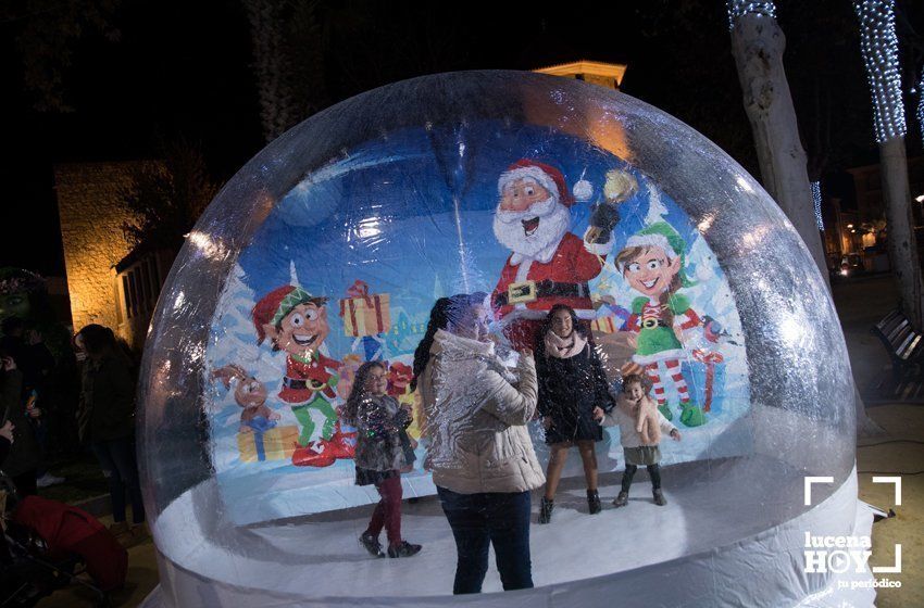 GALERÍA: La inauguración del poblado de Belén de la Plaza Nueva abre la Navidad en Lucena