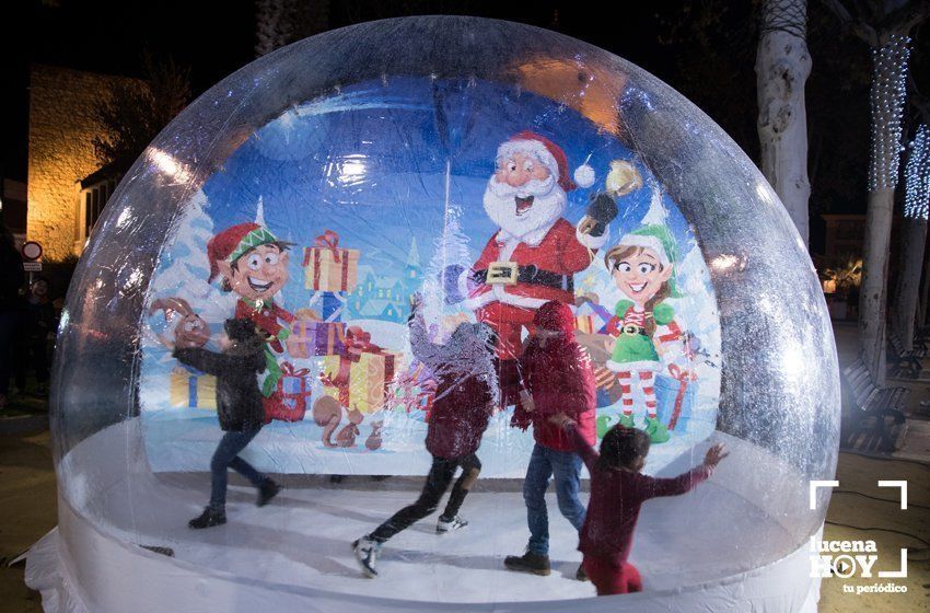 GALERÍA: La inauguración del poblado de Belén de la Plaza Nueva abre la Navidad en Lucena
