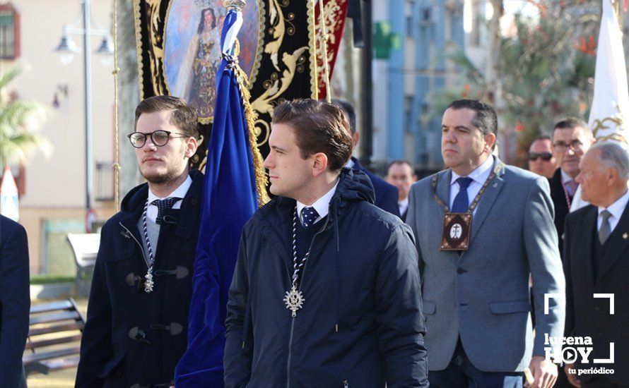 GALERÍA: Las imágenes de la Procesión de Estandartes de la Agrupación de Cofradías ante el monumento a la Inmaculada Concepción