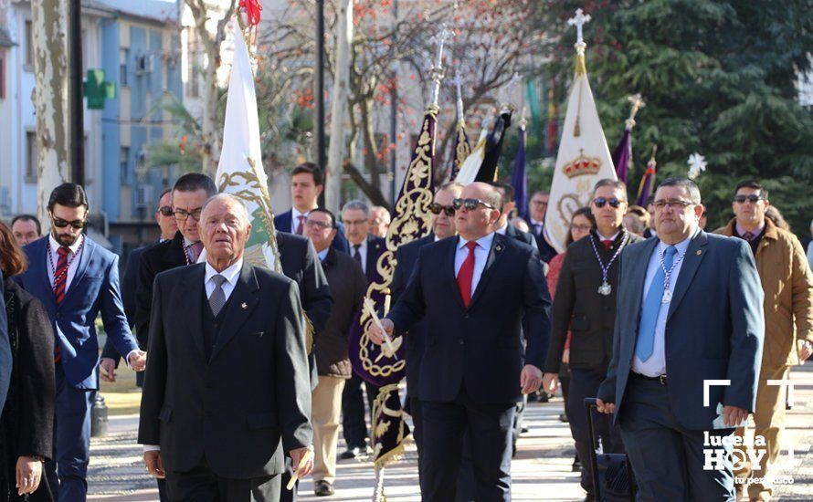 GALERÍA: Las imágenes de la Procesión de Estandartes de la Agrupación de Cofradías ante el monumento a la Inmaculada Concepción