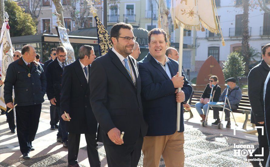 GALERÍA: Las imágenes de la Procesión de Estandartes de la Agrupación de Cofradías ante el monumento a la Inmaculada Concepción