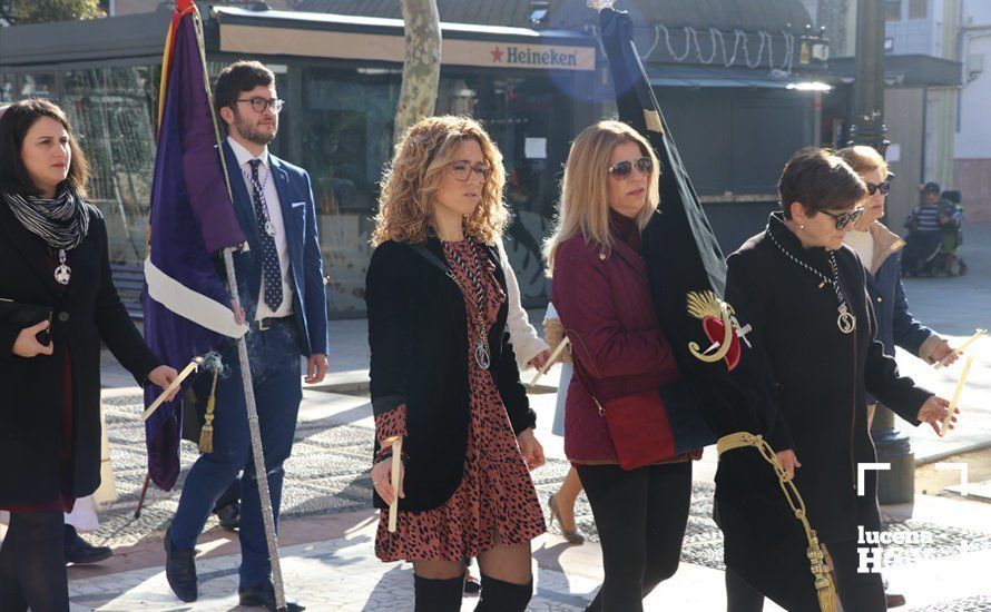 GALERÍA: Las imágenes de la Procesión de Estandartes de la Agrupación de Cofradías ante el monumento a la Inmaculada Concepción