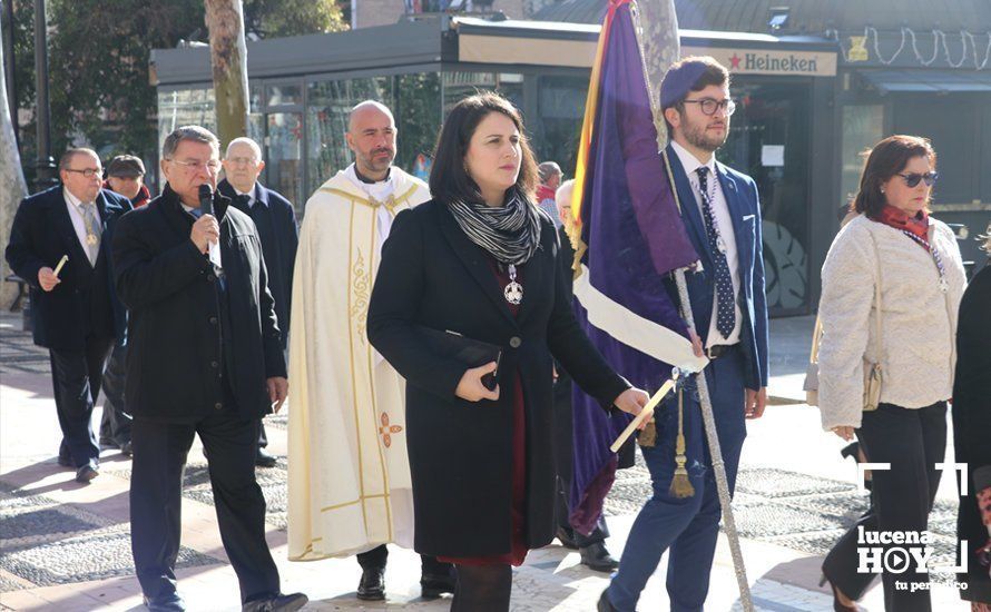 GALERÍA: Las imágenes de la Procesión de Estandartes de la Agrupación de Cofradías ante el monumento a la Inmaculada Concepción