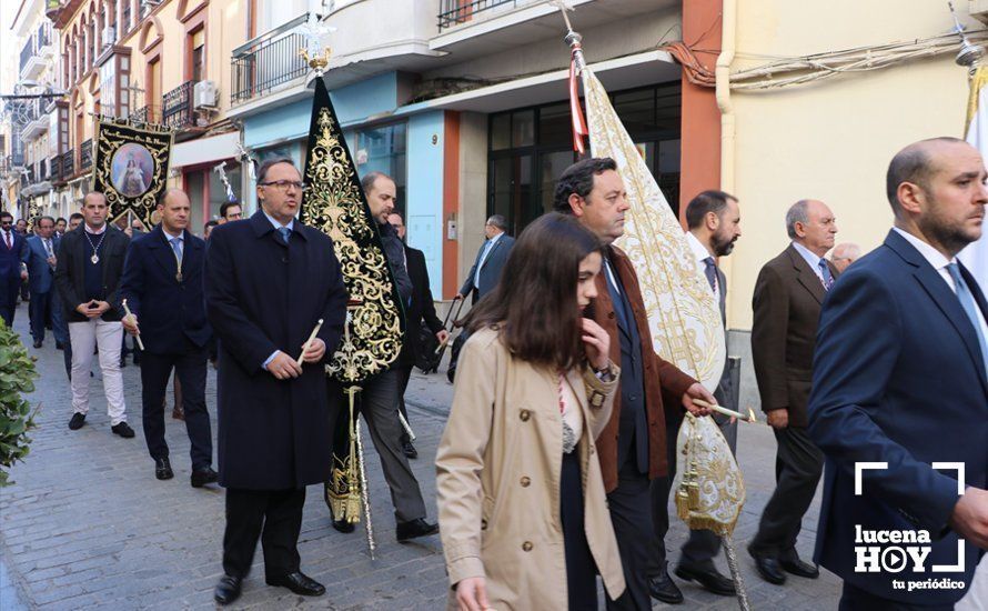 GALERÍA: Las imágenes de la Procesión de Estandartes de la Agrupación de Cofradías ante el monumento a la Inmaculada Concepción