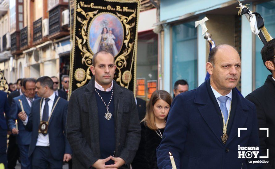 GALERÍA: Las imágenes de la Procesión de Estandartes de la Agrupación de Cofradías ante el monumento a la Inmaculada Concepción