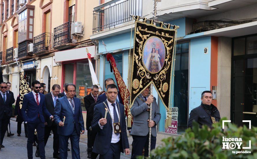 GALERÍA: Las imágenes de la Procesión de Estandartes de la Agrupación de Cofradías ante el monumento a la Inmaculada Concepción