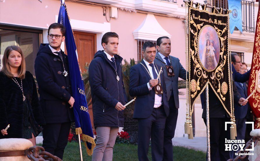 GALERÍA: Las imágenes de la Procesión de Estandartes de la Agrupación de Cofradías ante el monumento a la Inmaculada Concepción