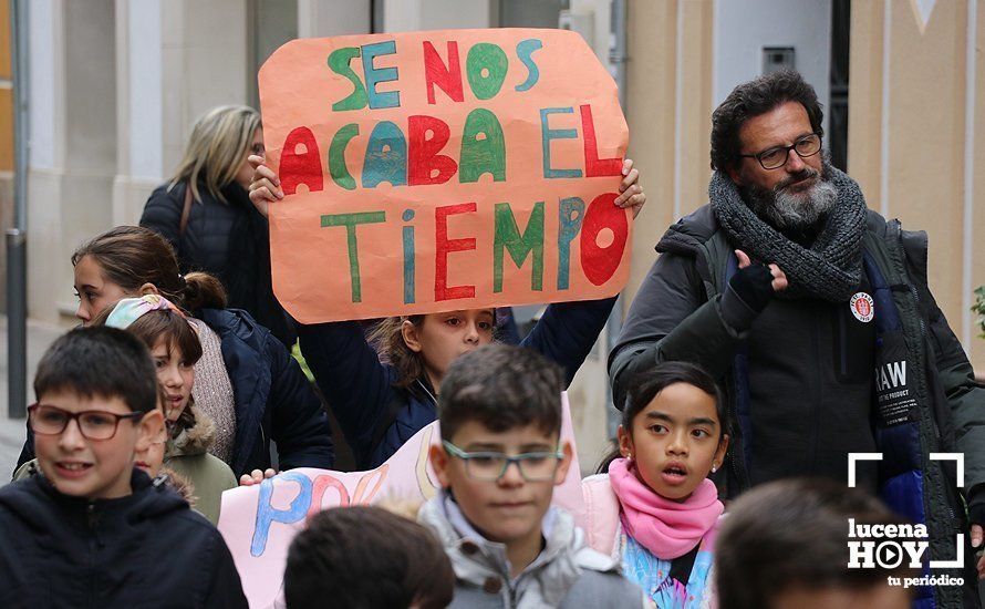 GALERÍA: Los escolares lucentinos también se manifiestan para exigir medidas ante la emergencia climática