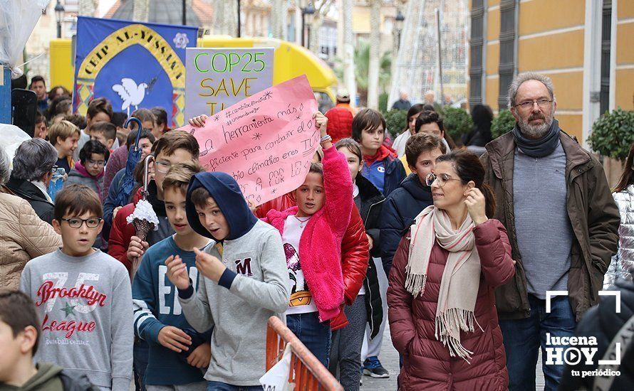 GALERÍA: Los escolares lucentinos también se manifiestan para exigir medidas ante la emergencia climática