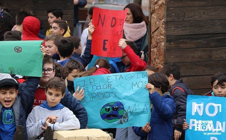 GALERÍA: Los escolares lucentinos también se manifiestan para exigir medidas ante la emergencia climática