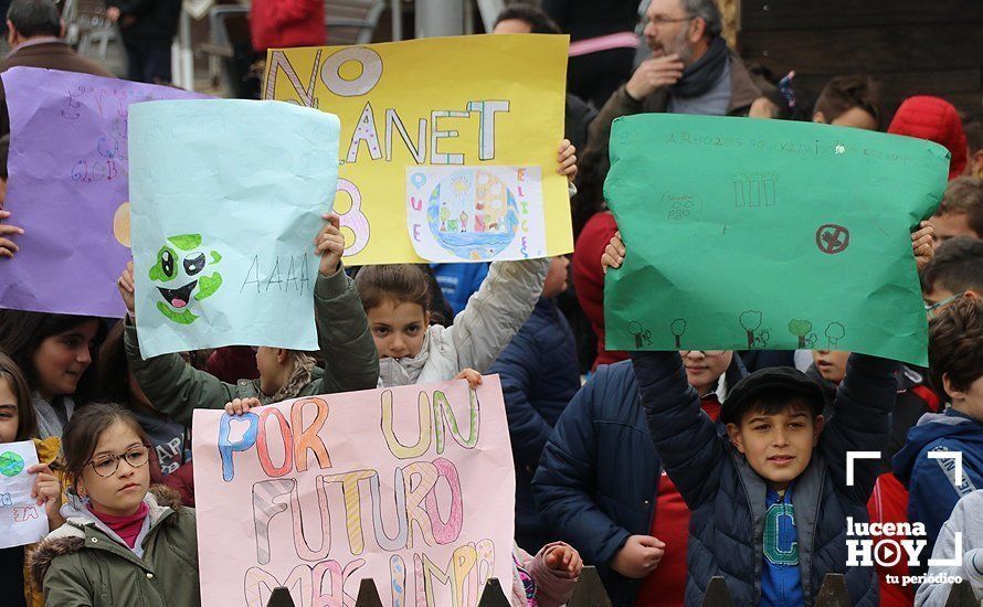 GALERÍA: Los escolares lucentinos también se manifiestan para exigir medidas ante la emergencia climática