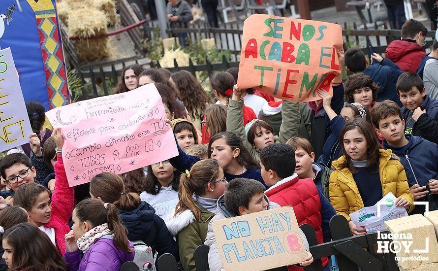 GALERÍA: Los escolares lucentinos también se manifiestan para exigir medidas ante la emergencia climática