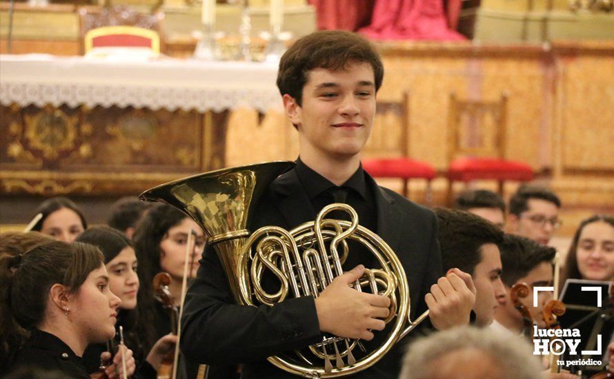 GALERÍA: Brillante concierto de Navidad de la Coral Lucentina y la Orquesta del Conservatorio de Lucena