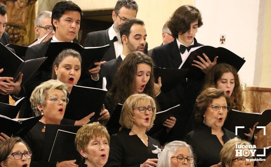 GALERÍA: Brillante concierto de Navidad de la Coral Lucentina y la Orquesta del Conservatorio de Lucena