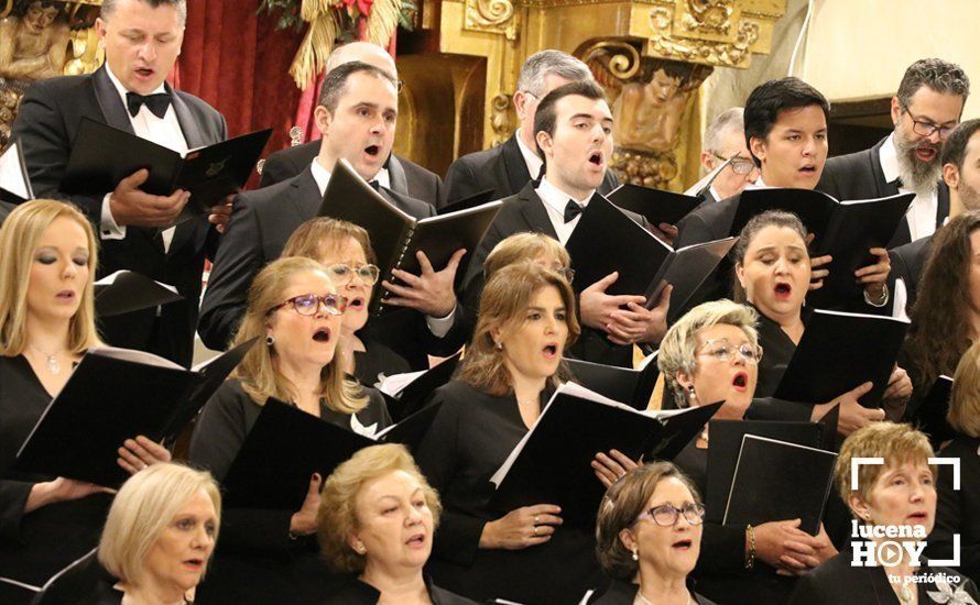 GALERÍA: Brillante concierto de Navidad de la Coral Lucentina y la Orquesta del Conservatorio de Lucena