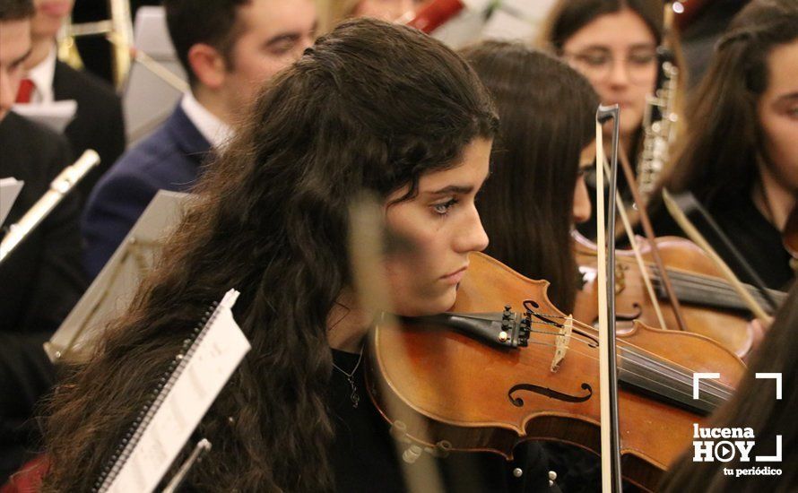 GALERÍA: Brillante concierto de Navidad de la Coral Lucentina y la Orquesta del Conservatorio de Lucena