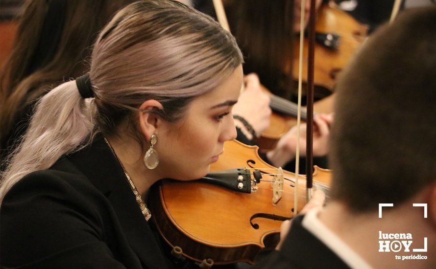 GALERÍA: Brillante concierto de Navidad de la Coral Lucentina y la Orquesta del Conservatorio de Lucena