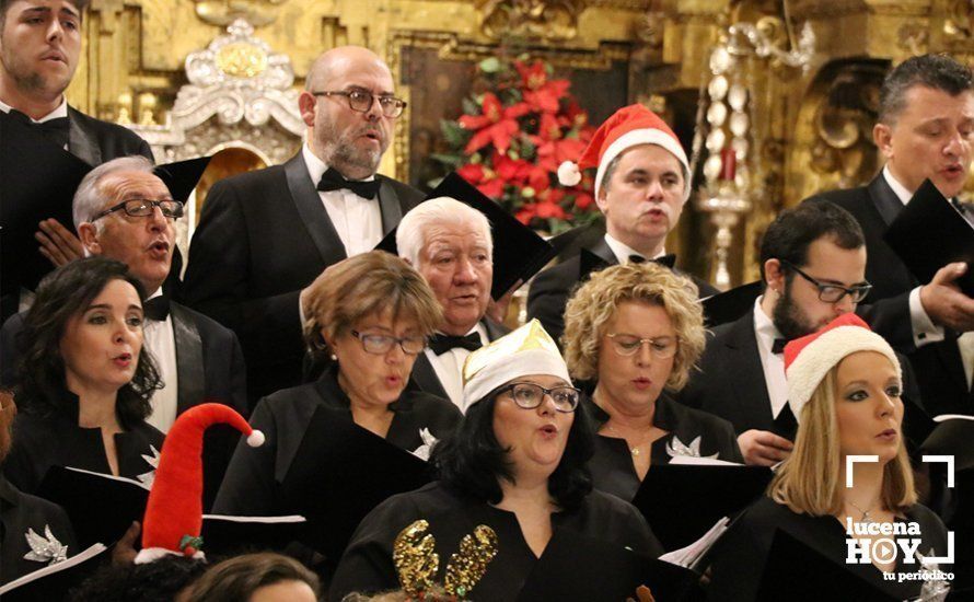 GALERÍA: Brillante concierto de Navidad de la Coral Lucentina y la Orquesta del Conservatorio de Lucena