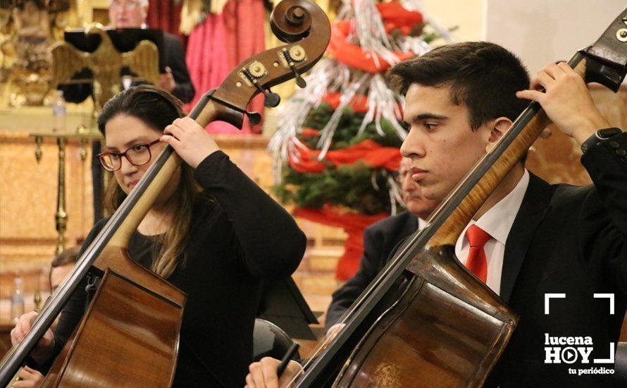 GALERÍA: Brillante concierto de Navidad de la Coral Lucentina y la Orquesta del Conservatorio de Lucena